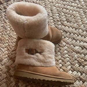 UGG girls boots, size 3